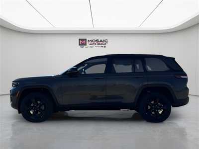 2025 Jeep Grand Cherokee, $44973. Photo 6