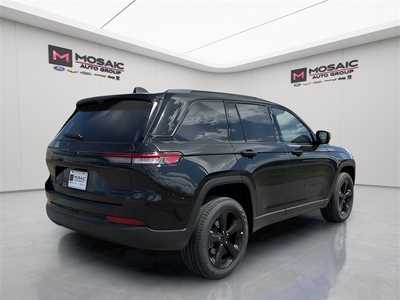 2025 Jeep Grand Cherokee, $50827. Photo 3