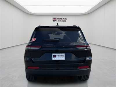 2025 Jeep Grand Cherokee, $50827. Photo 4