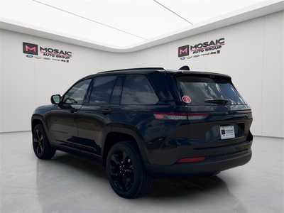 2025 Jeep Grand Cherokee, $50827. Photo 5