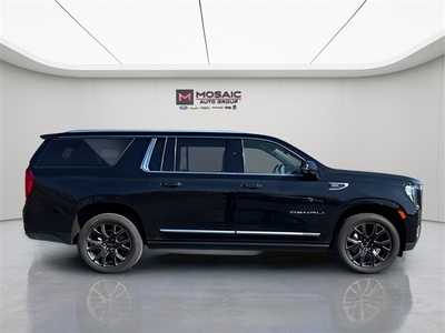 2024 GMC Yukon XL, $79990. Photo 2