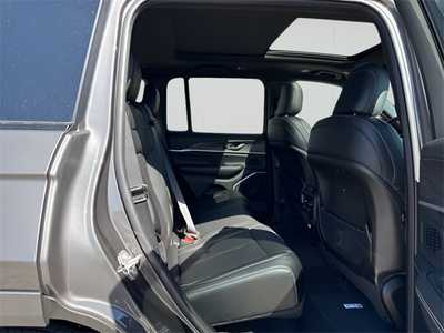 2025 Jeep Grand Cherokee, $56664. Photo 12