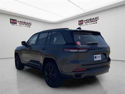 2025 Jeep Grand Cherokee, $56664. Photo 5