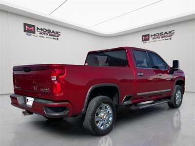 2024 Chevrolet 2500 Crew Cab, $69990. Photo 4