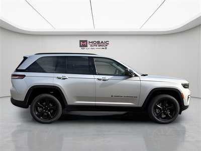 2025 Jeep Grand Cherokee, $48282. Photo 2