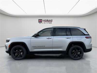 2025 Jeep Grand Cherokee, $48282. Photo 6
