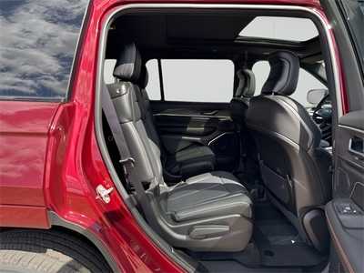 2025 Jeep Grand Cherokee L, $60479. Photo 12
