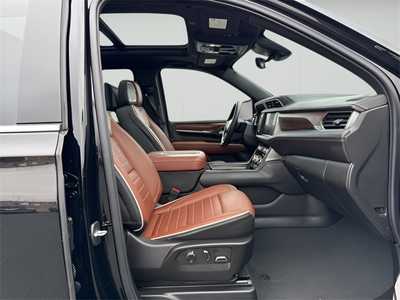 2024 GMC Yukon, $87990. Photo 10