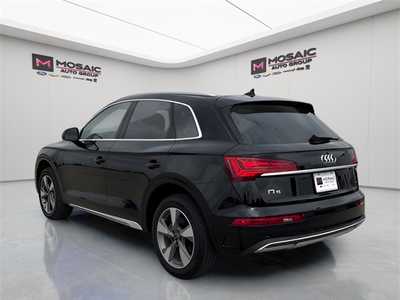 2024 Audi Q5, $34990. Photo 5
