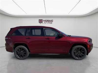2025 Jeep Grand Cherokee, $56664. Photo 2