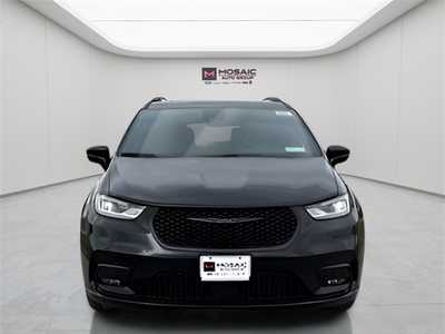 2025 Chrysler Pacifica, $52580. Photo 8