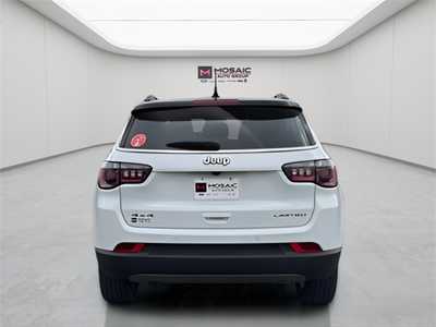 2024 Jeep Compass, $25990. Photo 4