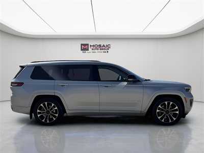 2023 Jeep Grand Cherokee L, $38990. Photo 2