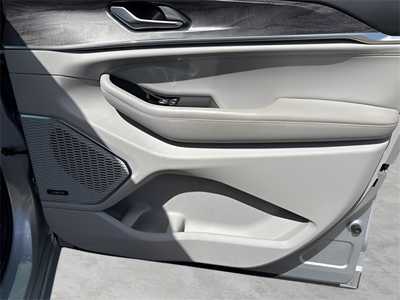 2023 Jeep Grand Cherokee L, $38990. Photo 9