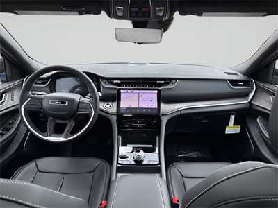 2025 Jeep Grand Cherokee, $56664. Photo 12