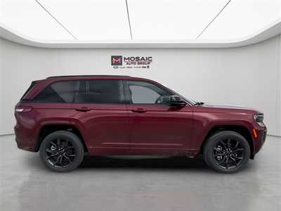 2025 Jeep Grand Cherokee, $56664. Photo 2