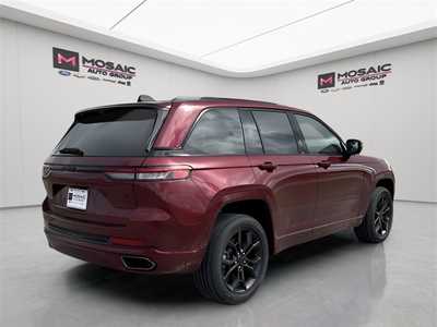2025 Jeep Grand Cherokee, $56664. Photo 3