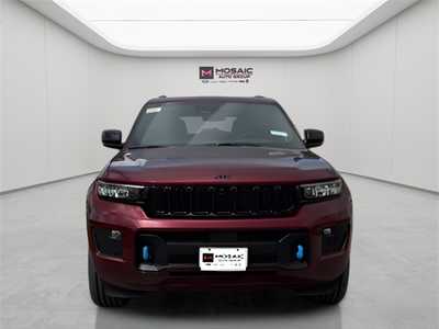 2025 Jeep Grand Cherokee, $56664. Photo 8