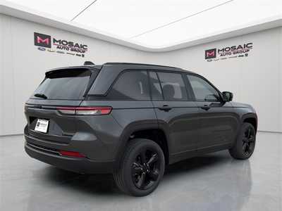 2025 Jeep Grand Cherokee, $48282. Photo 3