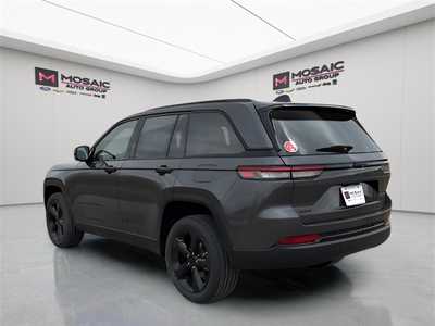 2025 Jeep Grand Cherokee, $48282. Photo 5