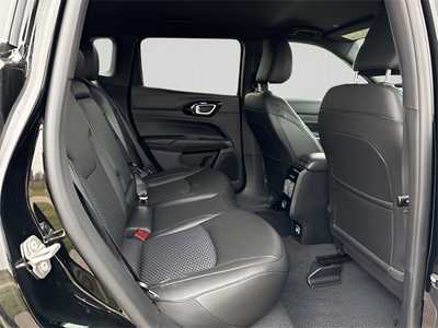 2025 Jeep Compass, $27947. Photo 11