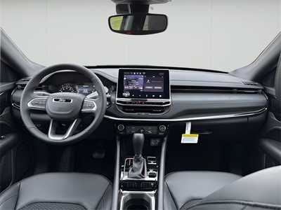 2025 Jeep Compass, $27947. Photo 12