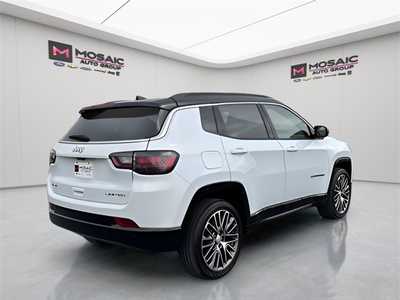 2024 Jeep Compass, $27990. Photo 3