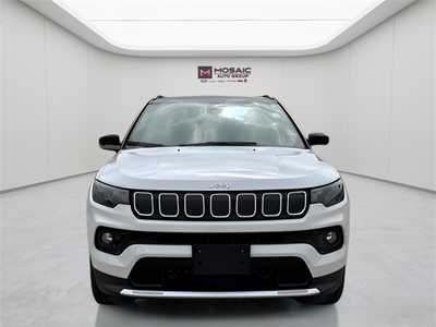 2022 Jeep Compass, $20990. Photo 8