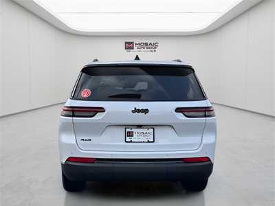 2024 Jeep Grand Cherokee L, $39990. Photo 4