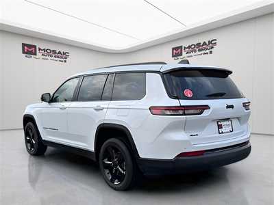 2024 Jeep Grand Cherokee L, $39990. Photo 5