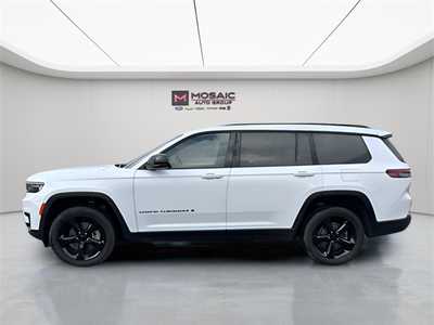 2024 Jeep Grand Cherokee L, $39990. Photo 6