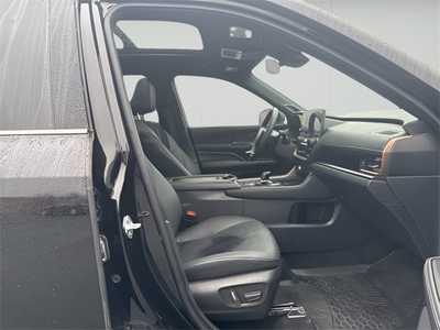 2024 Toyota Grand Highlander, $60990. Photo 10