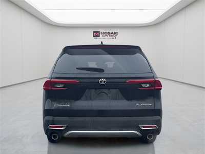 2024 Toyota Grand Highlander, $60990. Photo 4
