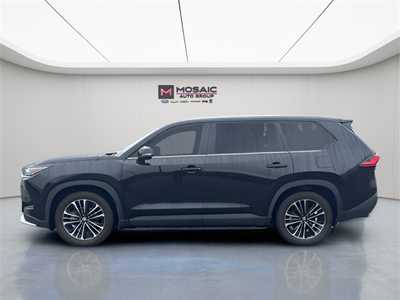 2024 Toyota Grand Highlander, $60990. Photo 6