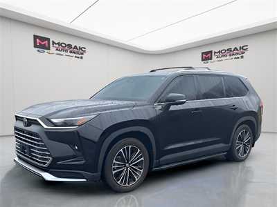 2024 Toyota Grand Highlander, $60990. Photo 7