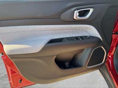2025 Jeep Compass, $28552. Photo 10