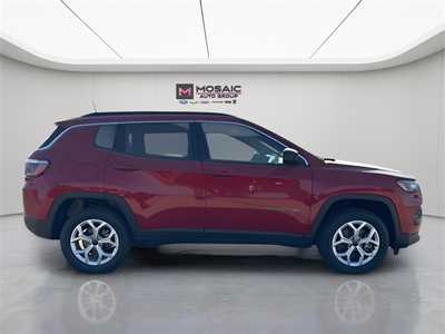 2025 Jeep Compass, $28552. Photo 2