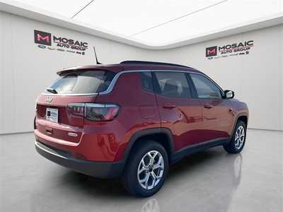 2025 Jeep Compass, $28552. Photo 3