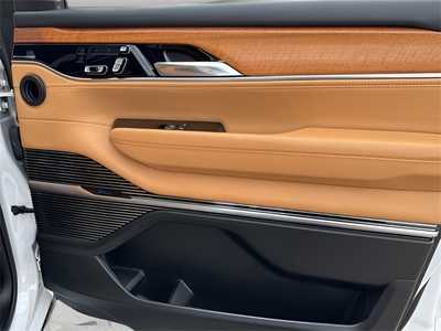 2022 Jeep Grand Wagoneer, $59990. Photo 9