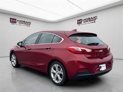 2017 Chevrolet Cruze, $13990. Photo 5