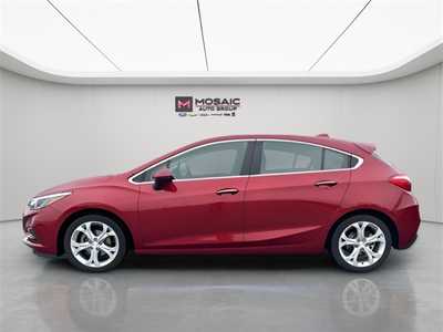 2017 Chevrolet Cruze, $13990. Photo 6