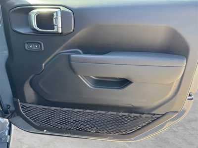 2025 Jeep Wrangler, $64170. Photo 9