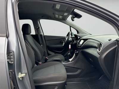 2020 Chevrolet Trax, $10490. Photo 10