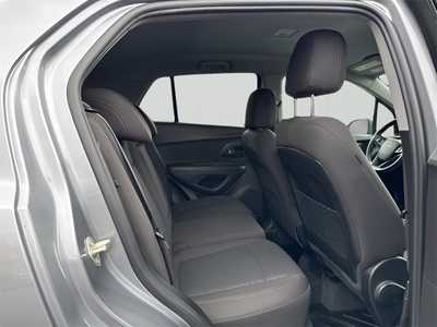2020 Chevrolet Trax, $10490. Photo 11