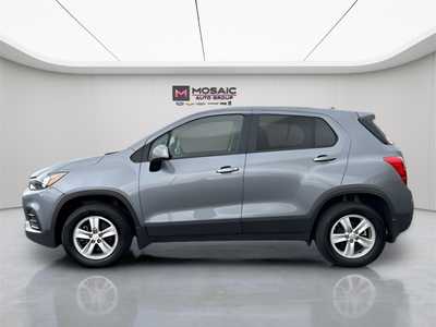 2020 Chevrolet Trax, $10490. Photo 6