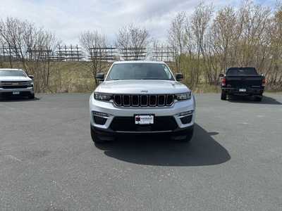 2024 Jeep Grand Cherokee, $38990. Photo 2