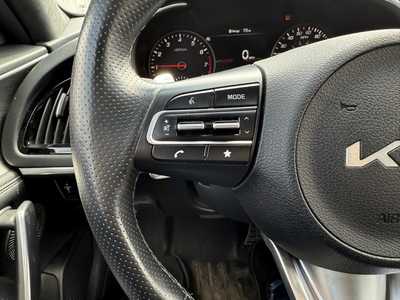 2022 Kia Stinger, $35990. Photo 8