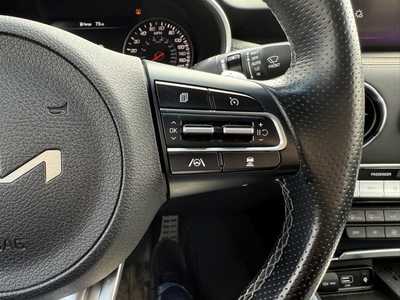 2022 Kia Stinger, $35990. Photo 9