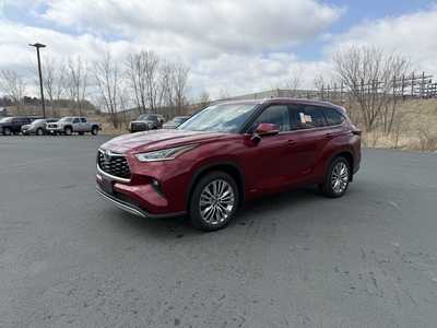 2024 Toyota Highlander, $52990. Photo 3