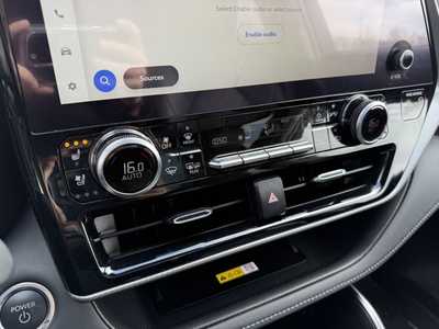 2024 Toyota Highlander, $52990. Photo 8